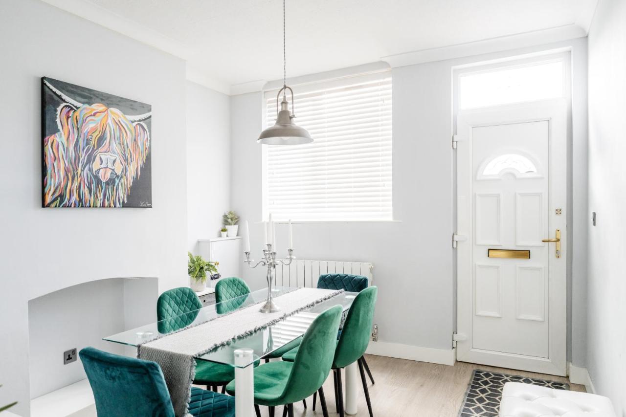 Churnet Valley Townhouse - Modern Cheadle House Villa Bagian luar foto