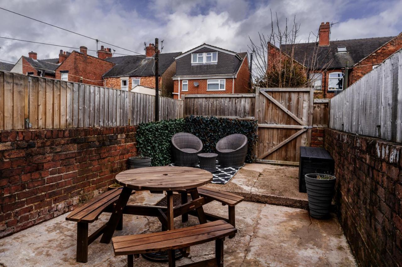 Churnet Valley Townhouse - Modern Cheadle House Villa Bagian luar foto