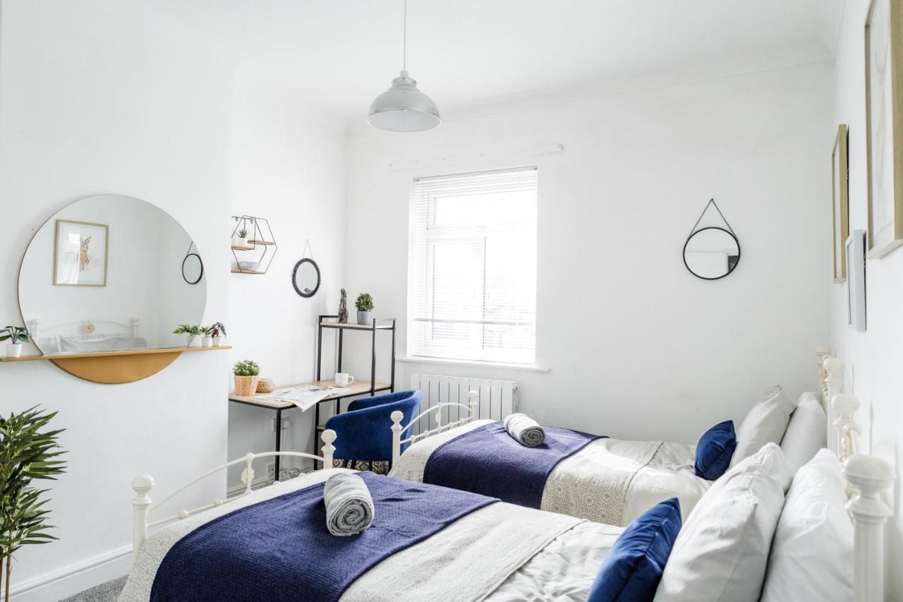 Churnet Valley Townhouse - Modern Cheadle House Villa Bagian luar foto